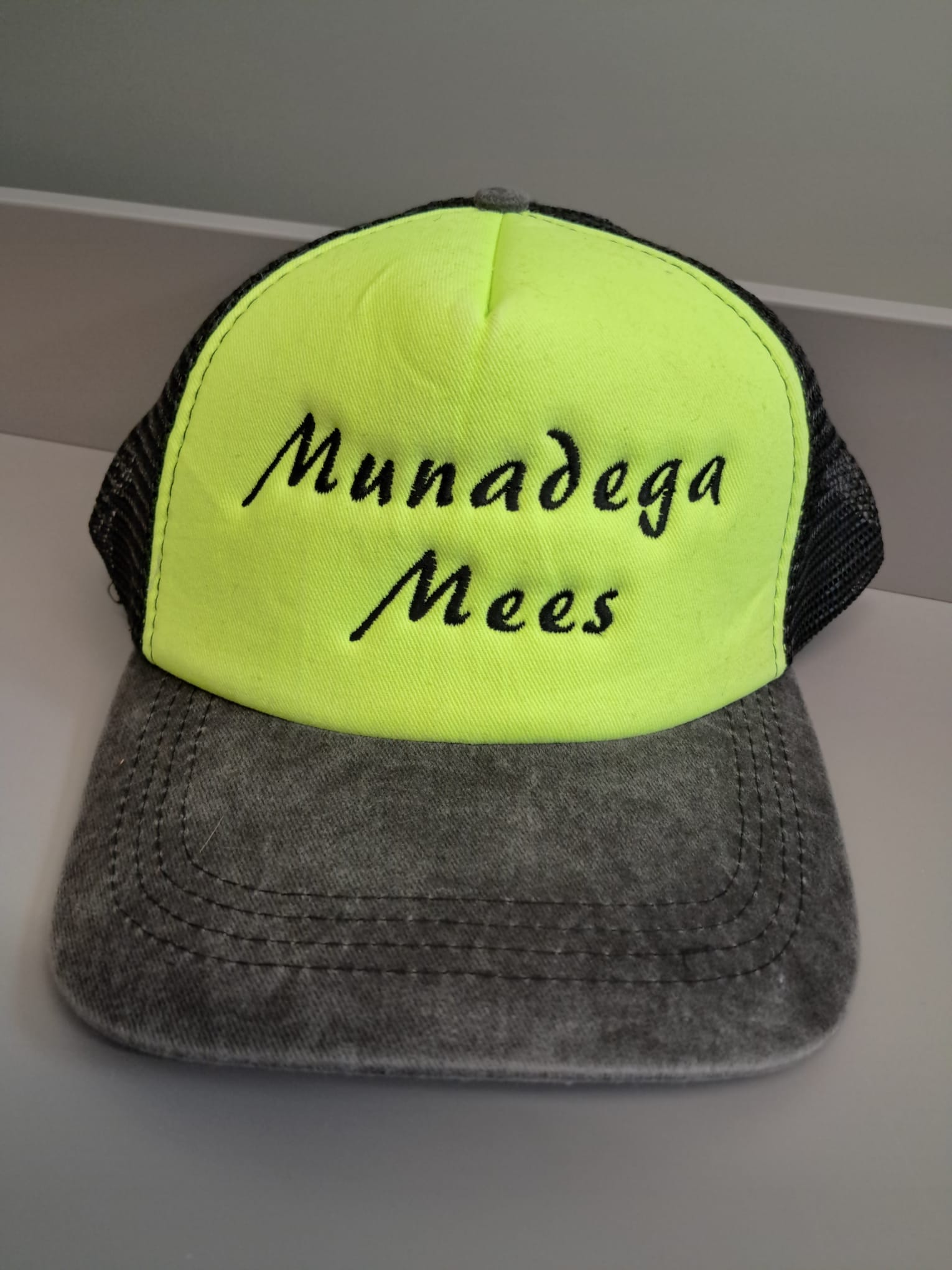 tikandiga meeste nokamüts