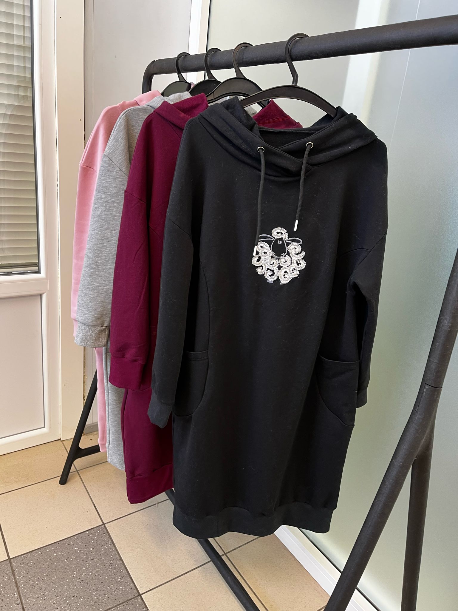 käsitöö dresskleit lamba tikandiga
