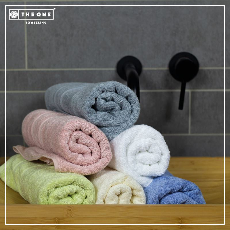 Bambusest saunalina The One 70x140 cm erinevates värvides rätikud