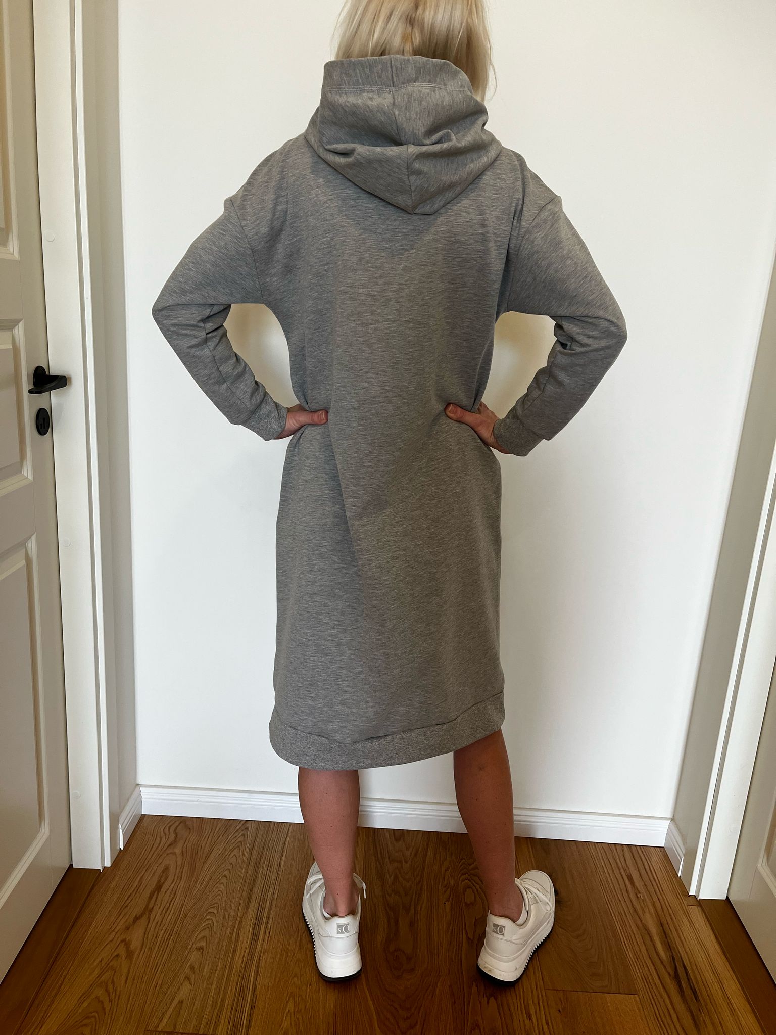 Mugav hall dresskleit igapäevaseks kandmiseks