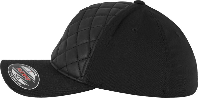 Kunstnahast nokamüts Flexfit diamond quilted vasakult